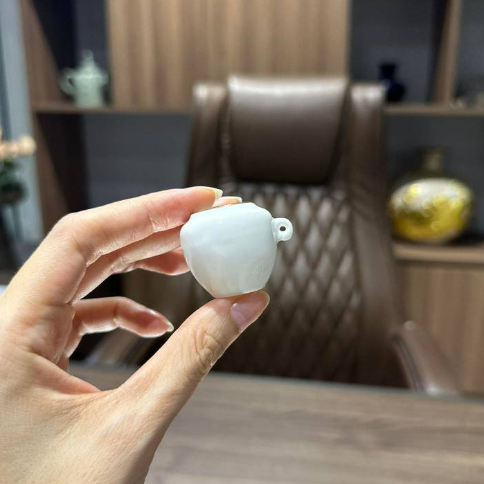 Cóng sứ khuyên, hút mật hàng Bát Tràng mẫu Bạch định miệng kẻ vàng 24k gắn sẵn tai tre 1.2