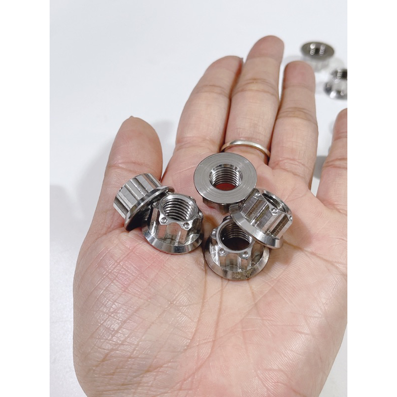 Tán inox Salaya 5li 6li 7li 8li 10li 12li đầu hở và đầu bít lắp thông dụng