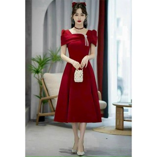 Đầm thời trang nữ mặc Tết màu đỏ chất umi xin cổ vuông xịn đính Đá y mẫu váy xoè maxi qua gối QC