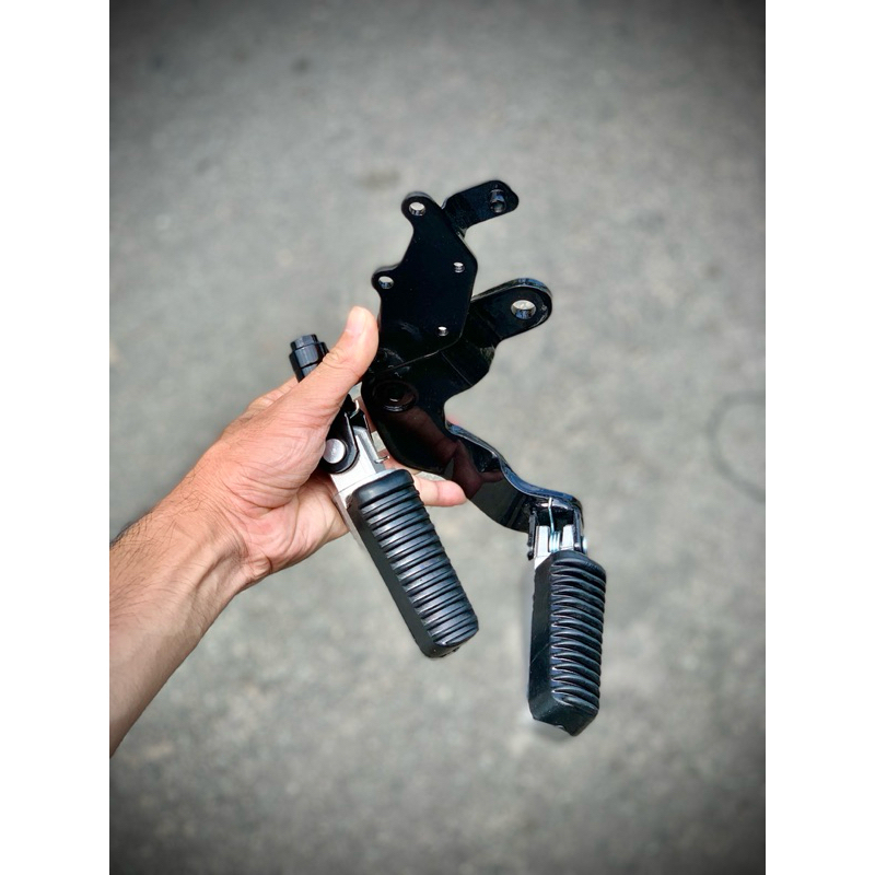 Gác Chân Trước Xếp Winner & Sonic