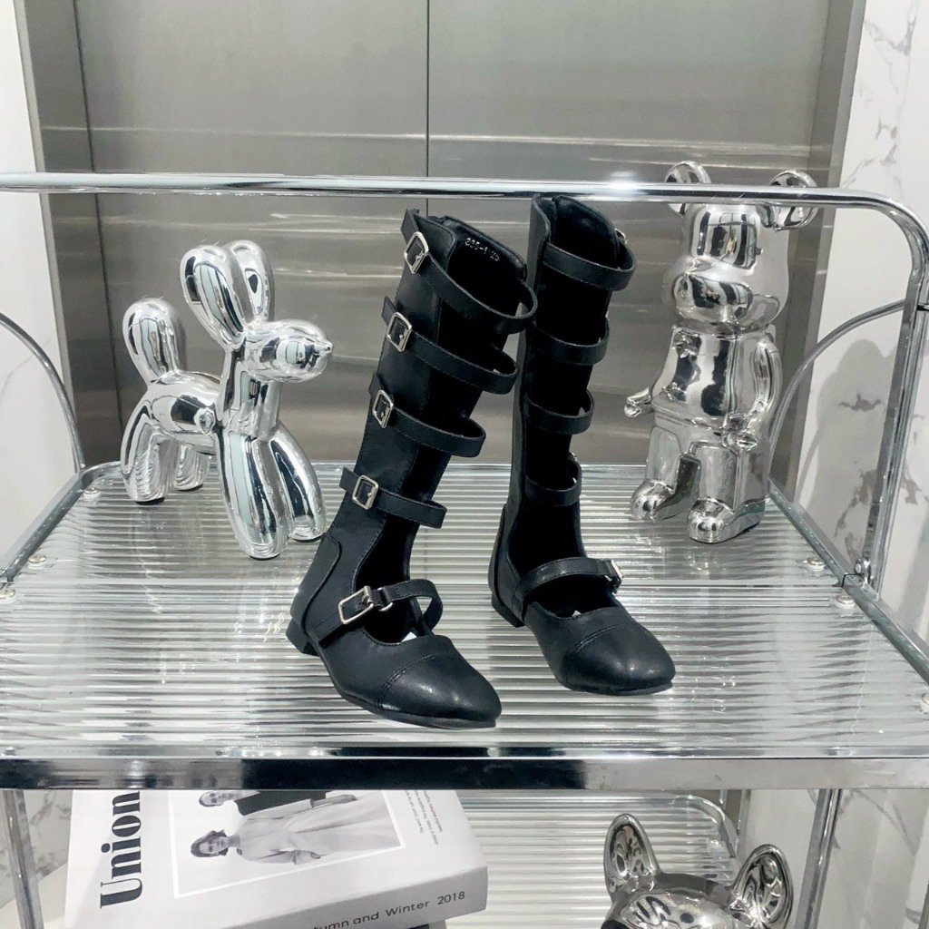 Boot chiến binh cho bé gái màu đen mã 335-1