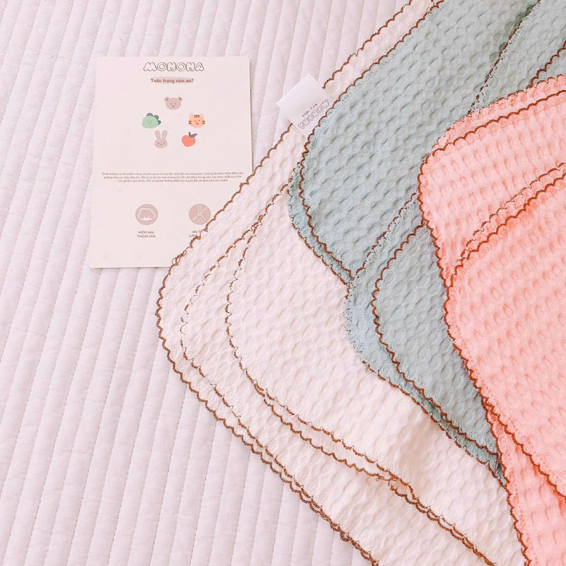 Chăn lưới, chăn thêu vải Waffle vải sợi tre cao cấp Monona cho bé