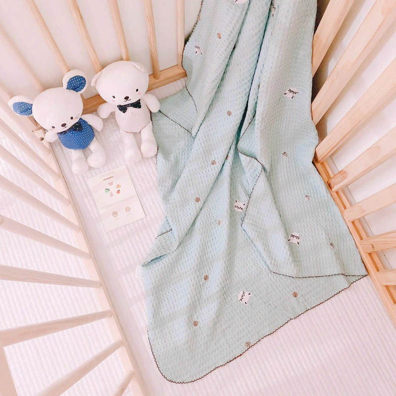 Chăn lưới, chăn thêu vải Waffle vải sợi tre cao cấp Monona cho bé