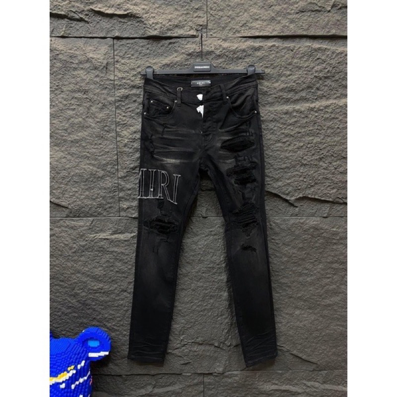 Quần jean amiri vá da túi da,quần bò amiri thêu logo chữ rách vá da form skinny phong cách boi phố