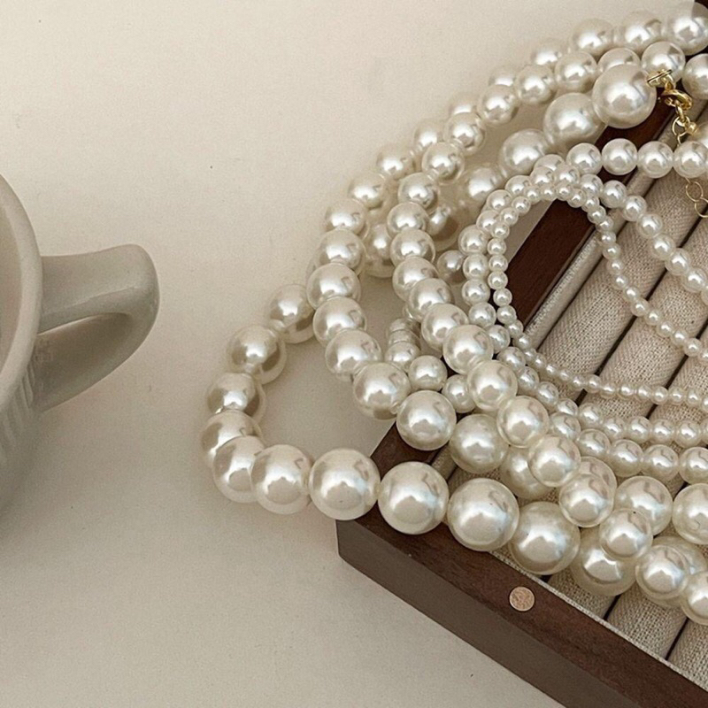 Dây chuyền hạt châu trắng phối trang phục hàng ngày xinh xắn dễ thương