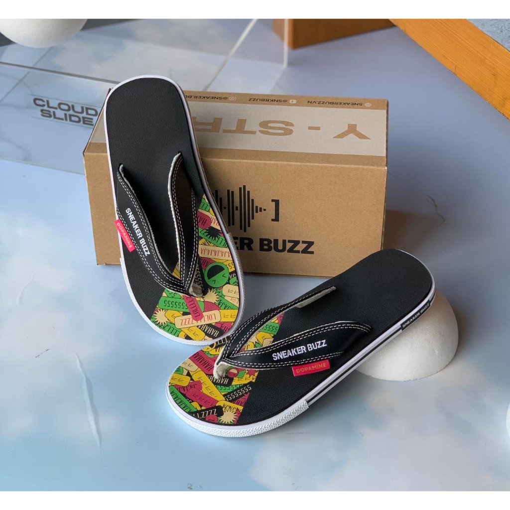 Dép Sneaker Buzz đen quai đen hoạ tiết chính hãng 1SBS063