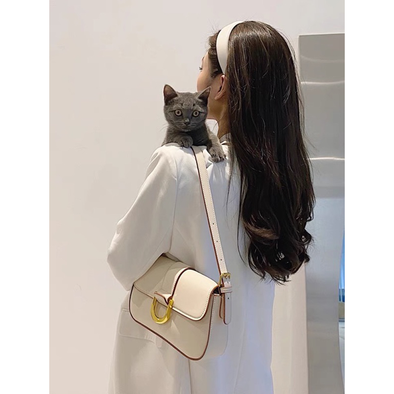 Túi đeo kẹp nách\đeo chéo da trơn khoá nam châm - MB001