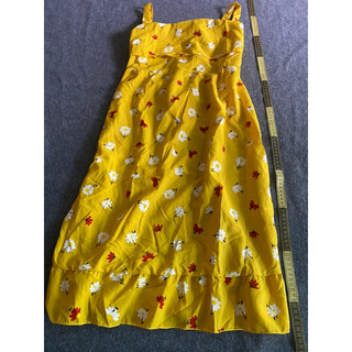 đầm vàng dưới 57kg