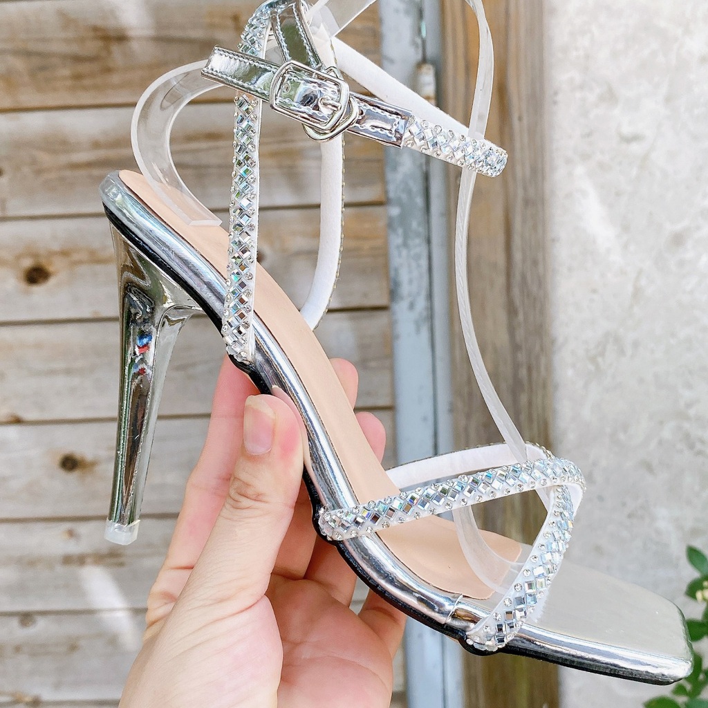 Sandal dây đá mũi vuông 9 phân