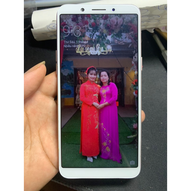 Điện thoại oppo a83 3/32g