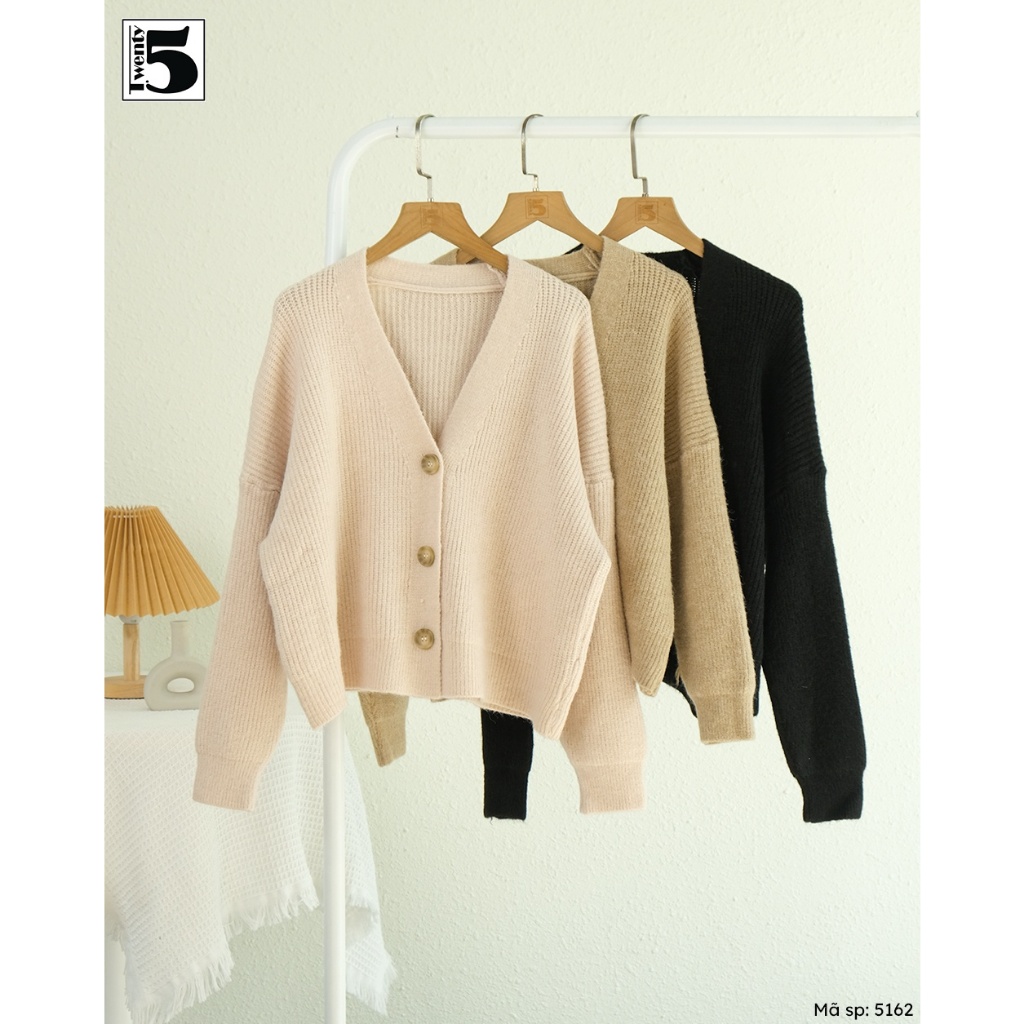 Áo len cardigan nữ Twentyfive dáng rộng lửng cài 3 cúc bo cổ tay 5162