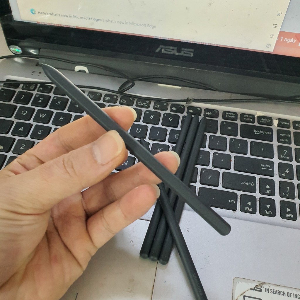 Bút Spen Tab S6 Lite Chính Hãng Samsung, New Nobox, Dùng Chung Cảm Ứng S21ultra, Note, Tab S7, Tab S8...