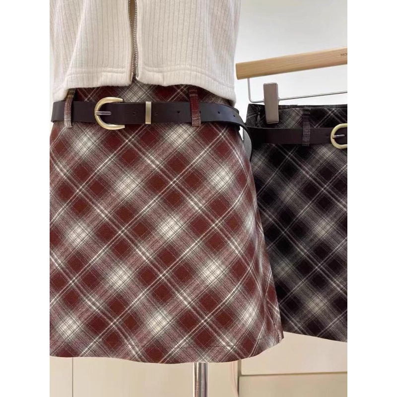 Chan váy caro kèm đai siêu xinh hack dáng