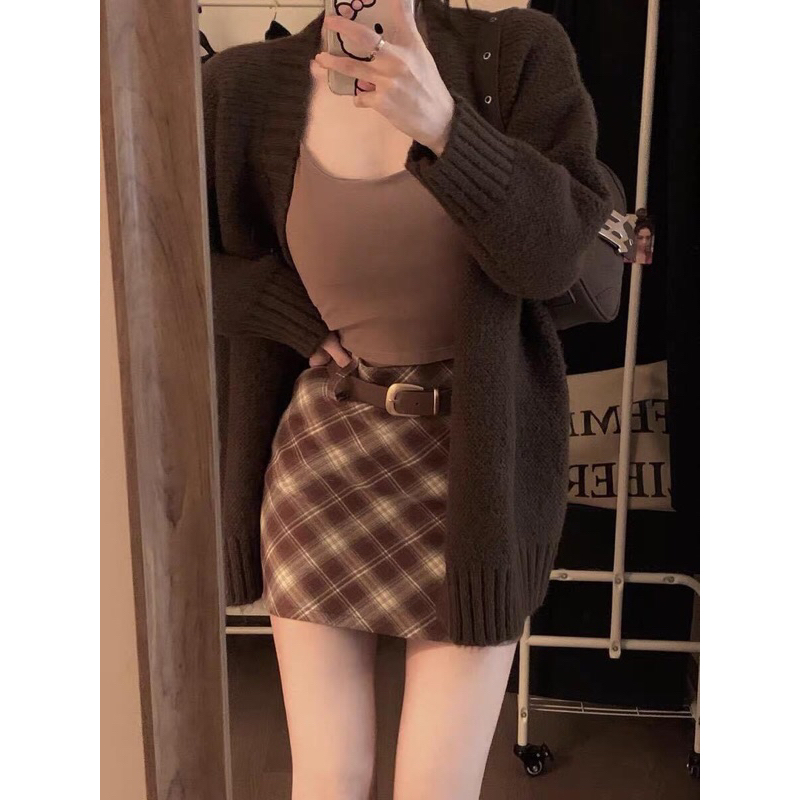 Chan váy caro kèm đai siêu xinh hack dáng