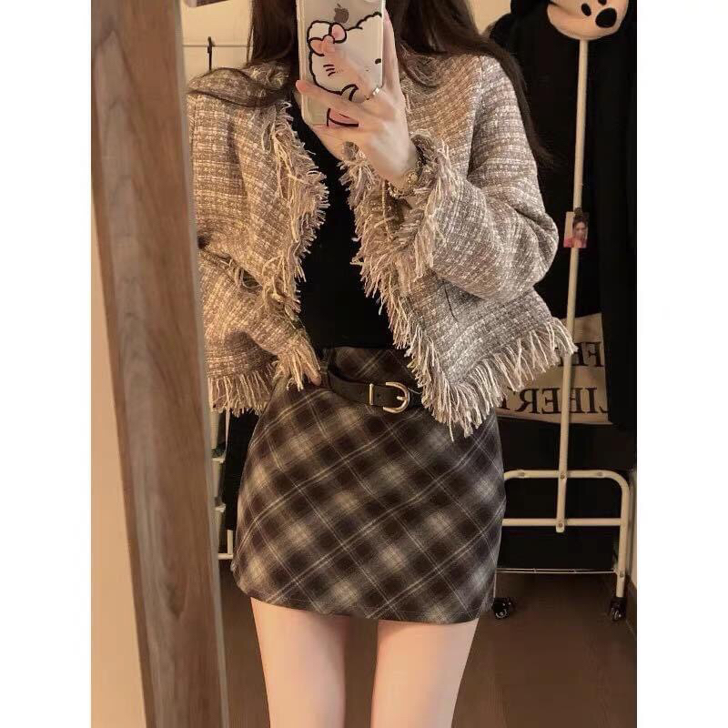 Chan váy caro kèm đai siêu xinh hack dáng