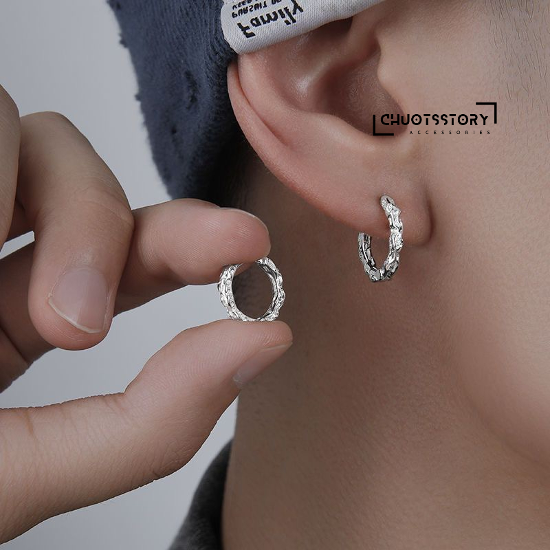 Khuyên tai titan không gỉ thời trang xoắn vân đá, bông tai tròn nam nữ cá tính - KTU0103 - ChuotsStory