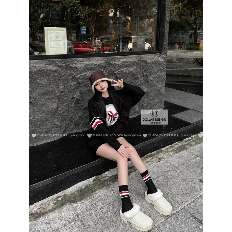 Áo len thom chó nơ siêu kèm tất siêu hot