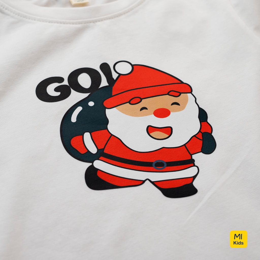 Áo phông Noel cho bé hoạ tiết Ông Già Noel mang quà tặng, chất thun cotton mềm mịn mát cho bé mặc đi chơi giáng sinh