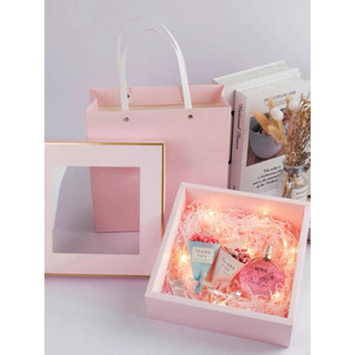 Sét hộp quà + túi xách ô cửa sổ làm sét quà tặng, đựng nến thơm, setup quà và hoa