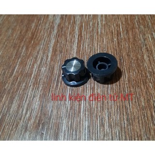 1 cặp núm chiết áp (volume)