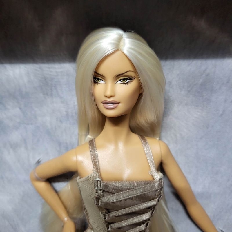 Búp bê barbie Versace