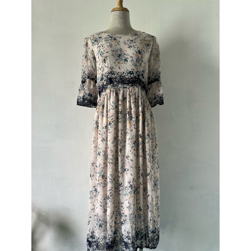 H2430 váy dài nữ si