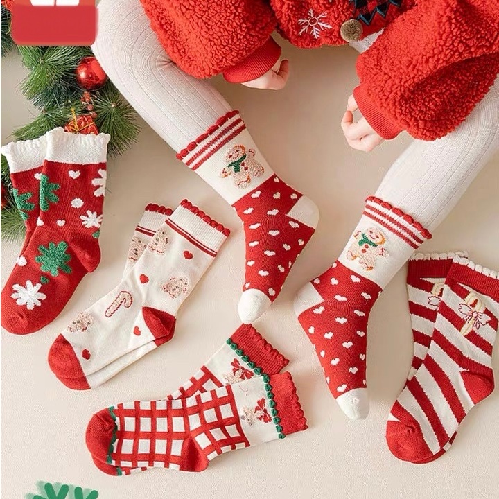 Set 5 đôi tất Noel cho bé màu trắng đỏ siêu đáng yêu vớ giáng sinh trẻ em