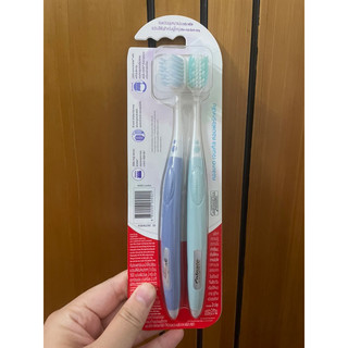 Bộ 2 Bàn Chải Đánh Răng Colgate Gentle Comfort Clean