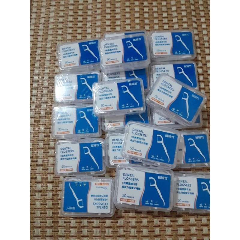 Hộp 50 chiếc tăm chỉ nha khoa