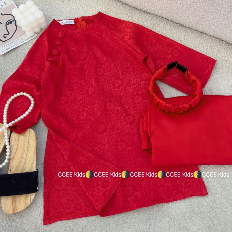 Set áo dài gấm cúc bọc quần lụa kèm bờm cho bé gái