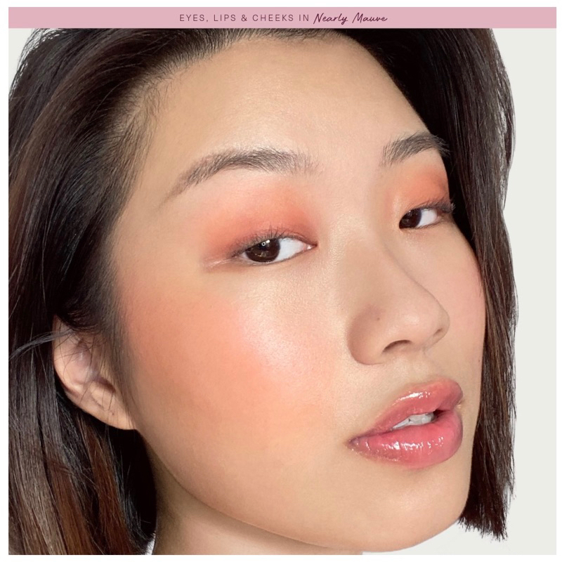 Son dưỡng có màu Rare Beauty Stay Vulnerable Glossy Lip Balm