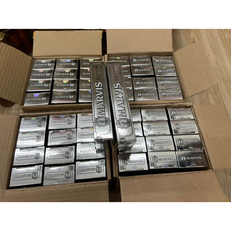 Kem Đánh Răng Marvis Whitening Mint 85ml có tem phụ Tiếng Việt