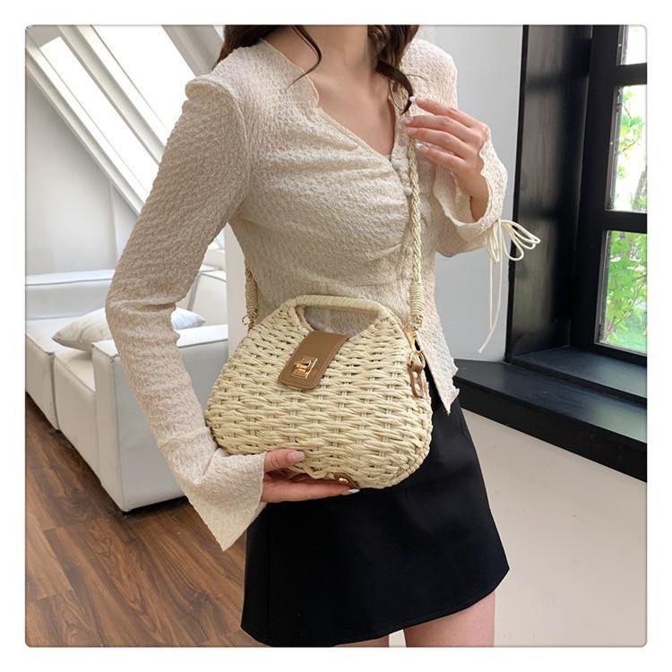 Cói hộp trái tim quai cứng khóa xay