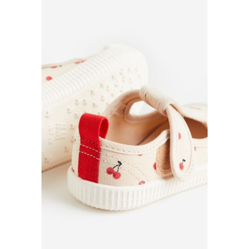 Giày dép tập đi cho bé gái HM auth săn sale 12cm đến 15cm