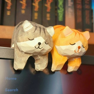 Phụ kiện trang trí màn hình, kệ sách gỗ thủ công Mèo Uốn Éo