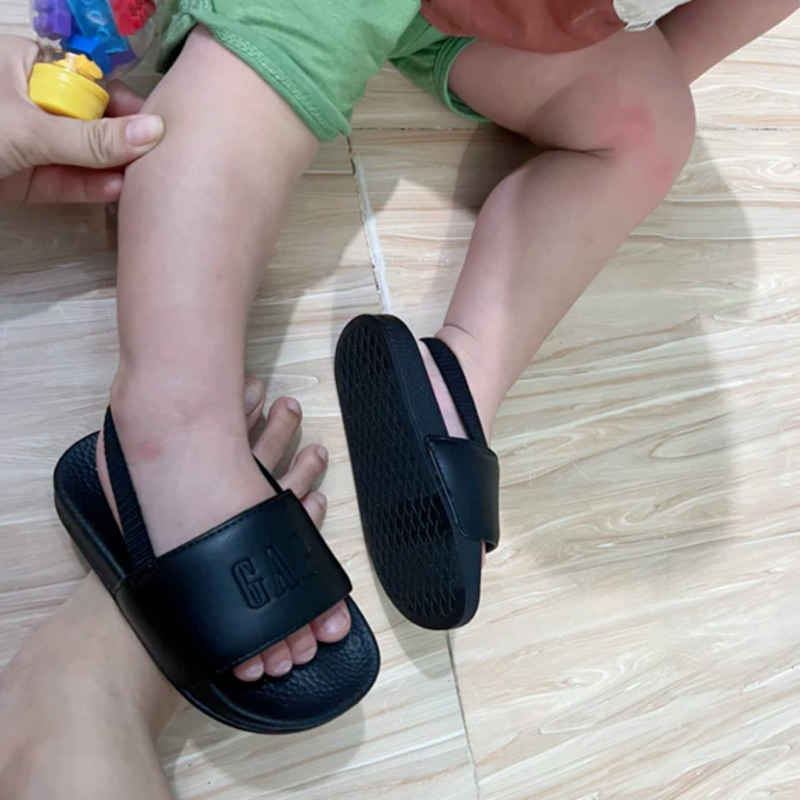 Dép Gap auth cho bé trai săn sale 12 đến 16cm