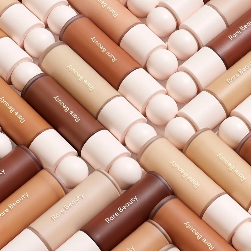 Kem che khuyết điểm Rare Beauty Liquid Touch Brightening Concealer