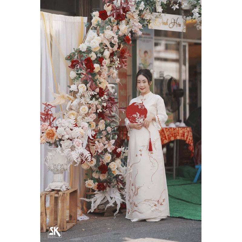 Cặp áo dài trắng dâu rể