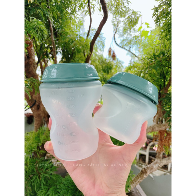 Bình sữa Tommee Tippee Silicone - xanh rêu kèm nắp chặn
