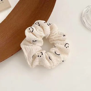 ￼Cột tóc Scrunchies vải thời trang mặt cười