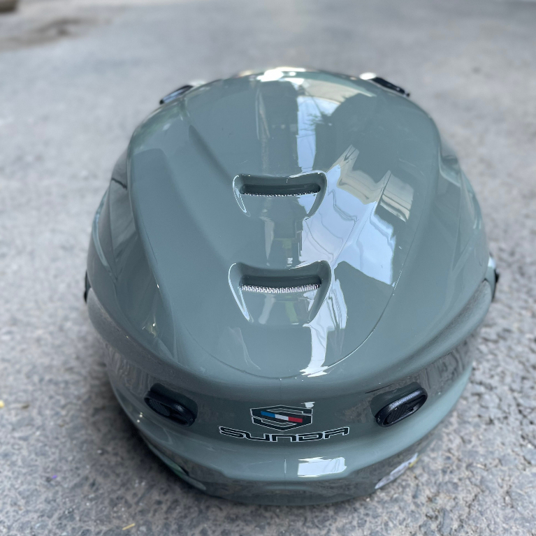 Mũ bảo hiểm nửa đầu Sunda 125 kiểu dáng thể thao,mũ bảo hiểm 1/2 có kính ,lót tháo rời bảo hành 12 tháng