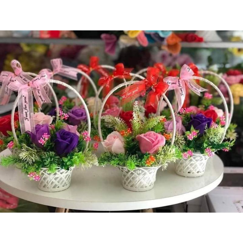 50 giỏ cúc nhí cắm hoa
