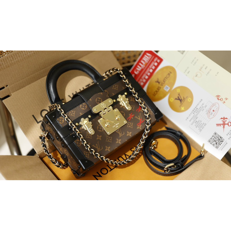 Túi cốp viền đinh quai xách new hoa nâu hàng bản đẹp da thật, chi tiết like auth