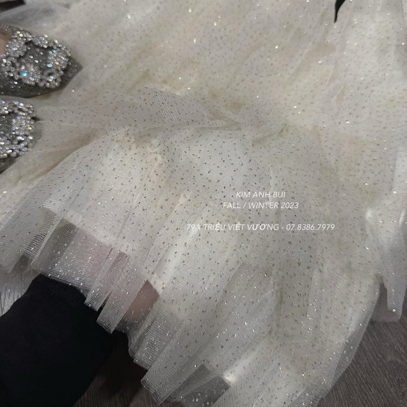 Áo ren tầng bling xinh xắn Kim Anh Bùi