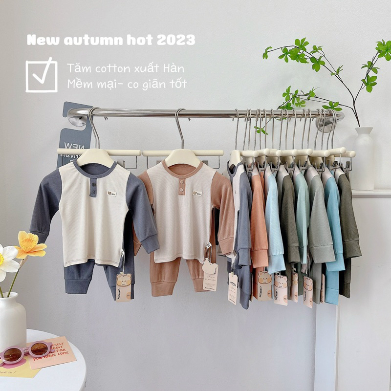 SET 3 BỘ TĂM XUẤT HÀN CHO BÉ