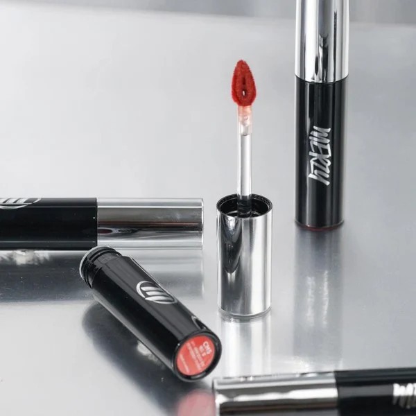 Son Kem Lì, Mịn Mượt Nhẹ Môi, Bền Màu Merzy Cyber Mellow Tint 4g