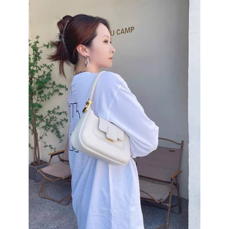 Túi xách nữ Koa square bags size 24 đeo chéo và đeo kẹp nách