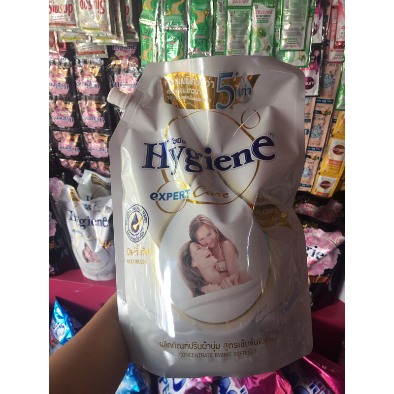 Nước xả vải Hygiene Expert Care trắng Milky Touch túi 1.3 lít