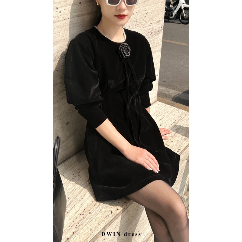 Váy nhung DWIN 2 lớp kèm hoa cài sang trọng