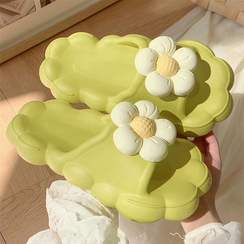 Dép Bánh Mì Quai Ngang Đế Cao Su Mềm Thiết Kế Hình Hoa Xinh Xắn, Dép Cute Nữ Siêu Êm Chân Chống Trơn Trượt Siêu Đáng Yêu